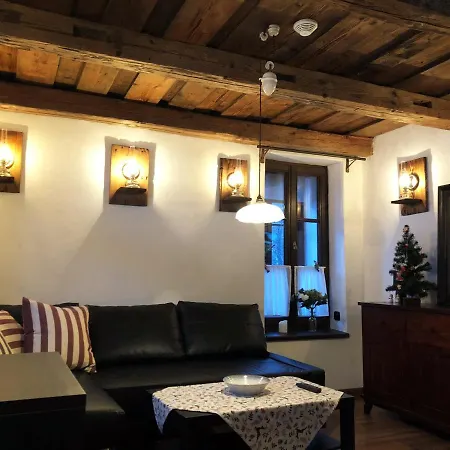 Kazmarka Lodge