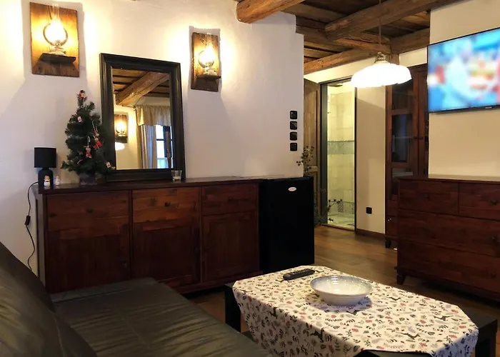 Kazmarka Lodge *